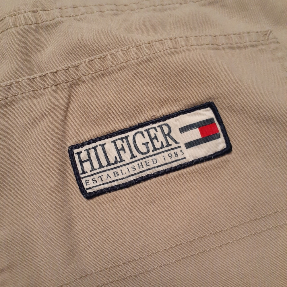 Vintage Tommy Hilfiger Cargo Shorts - Picture 2 of 4